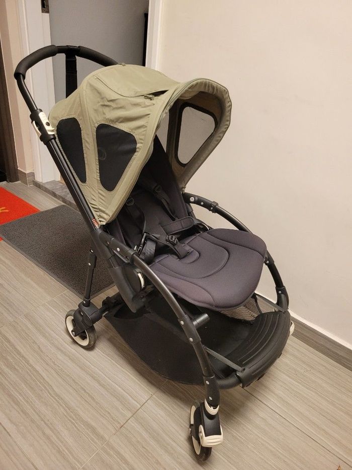 Bugaboo Bee 3 avec auvent supplémentaire, imperméable et porte-gobelet - photo numéro 2