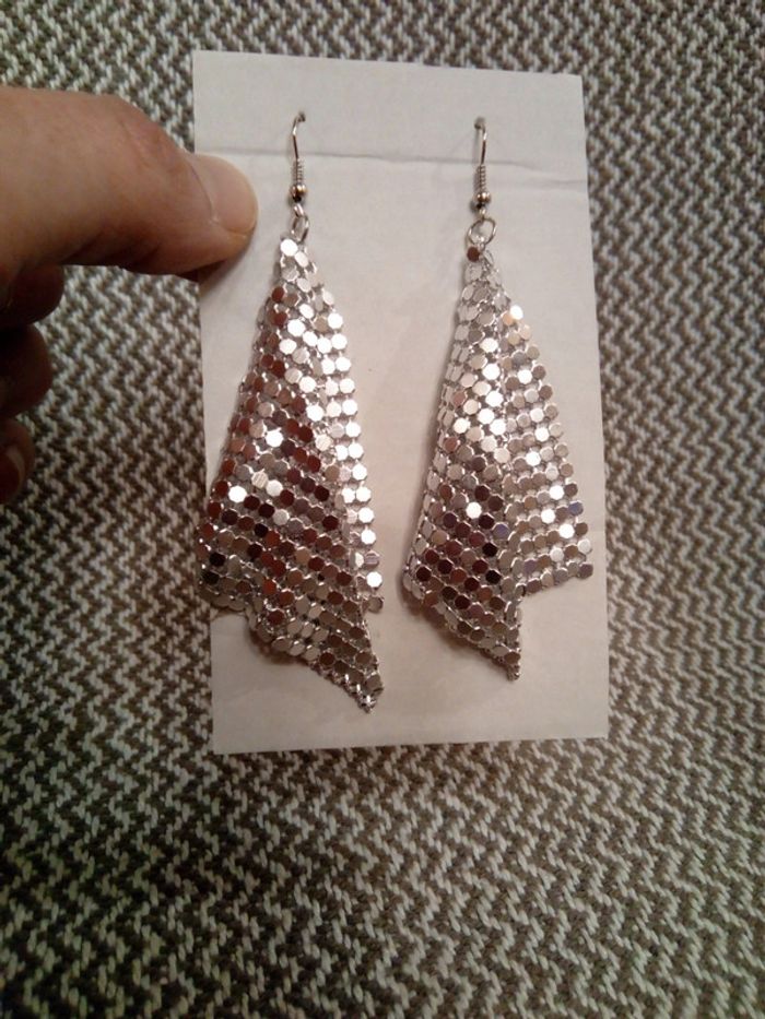 Boucles d'oreilles résilles argentées - photo numéro 11