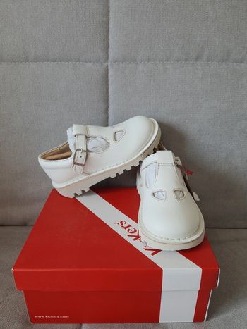 Babies salomés ballerines mary jane en cuir Kickers pointure 26 neuf avec étiquettes