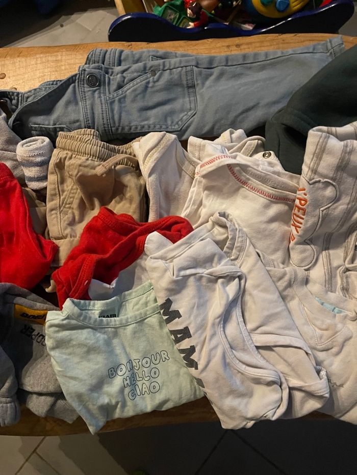 Lot 1. garçon 6 mois - photo numéro 5