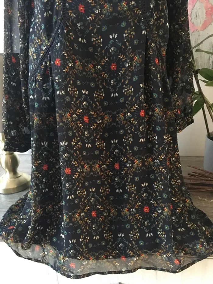 Magnifique robe de la boutique Camaïeu en 42 excellent état - photo numéro 4