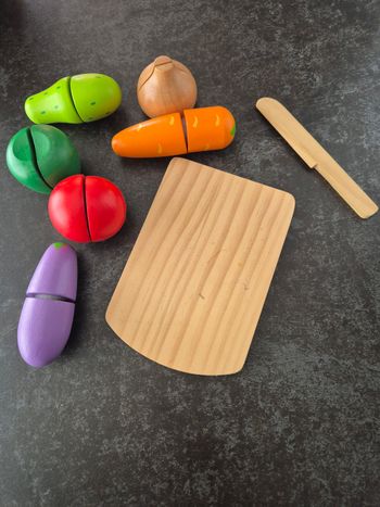 Jouets en bois légumes à découper