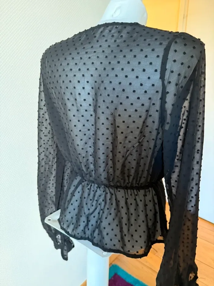 Blouse noir en très bon état taille M SHEIN - photo numéro 7