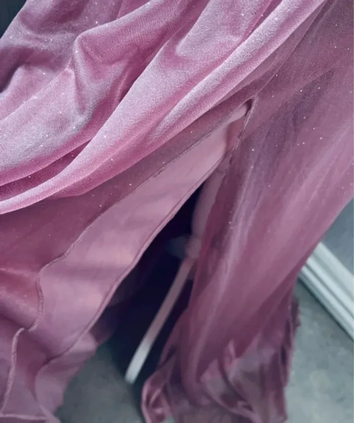 Robe de soirée à paillettes - photo numéro 3