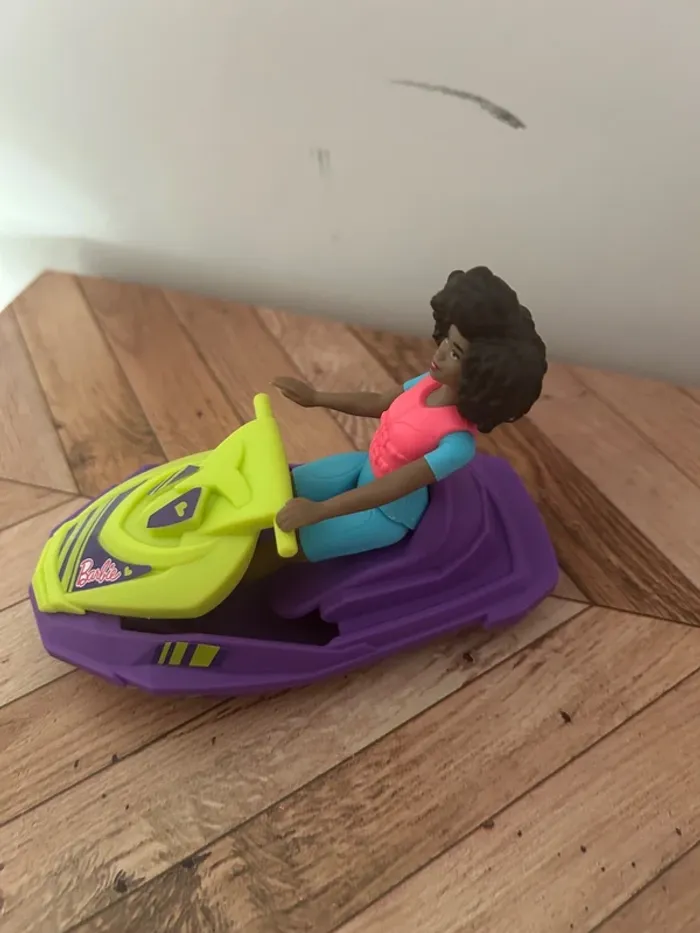 Lot de jouet reine des neiges et Barbie - photo numéro 4