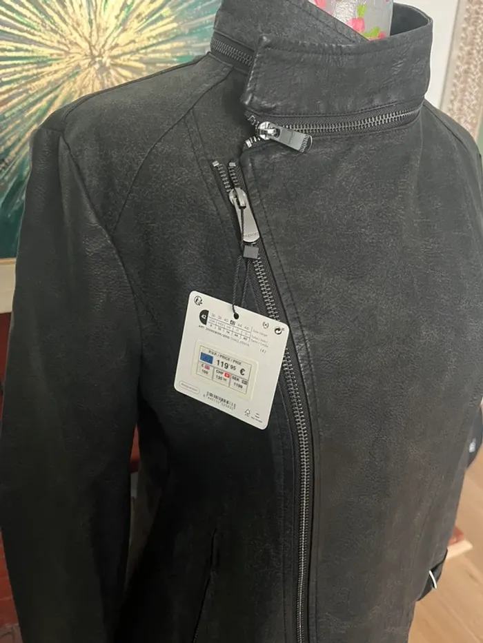 Veste Desigual neuve - photo numéro 2