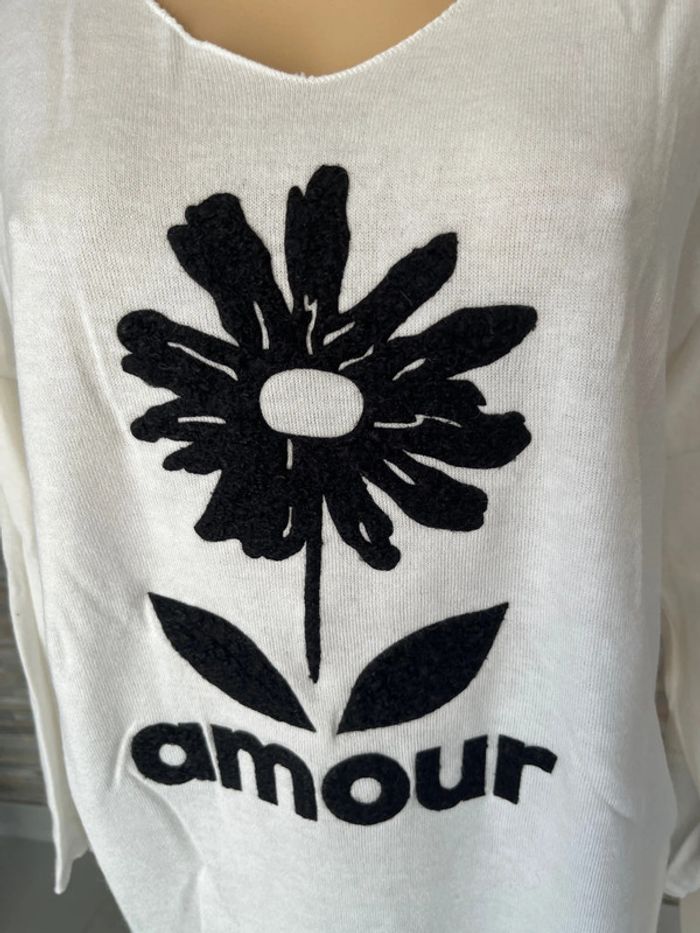 Pull léger amour fleur - photo numéro 3