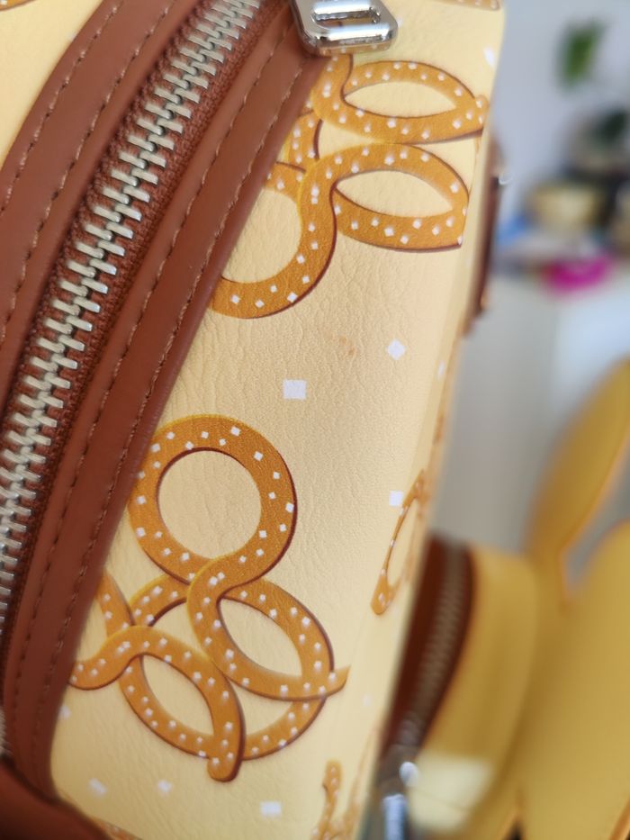 Loungefly Bretzel - photo numéro 6