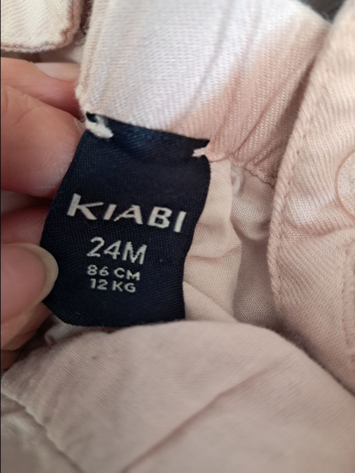 Salopette kiabi 24 mois taille petit - photo numéro 2