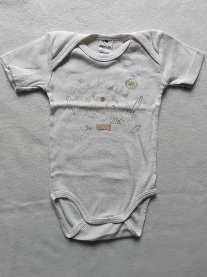 Lot 4 bodies bébé garçon taille 6/9mois - photo numéro 3