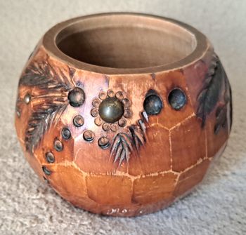 Tabatière, petit pot en bois