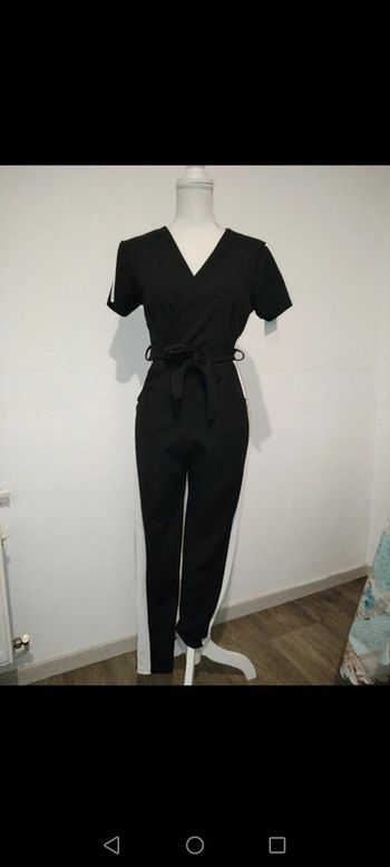 Combinaison manches courtes noire et blanche