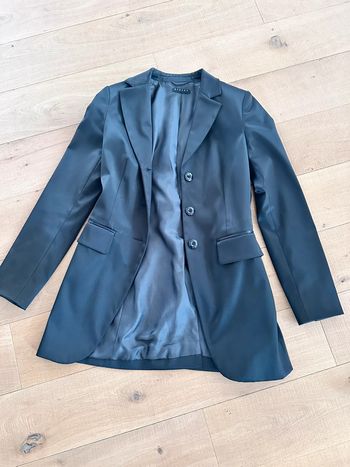 Veste cintrée Sisley