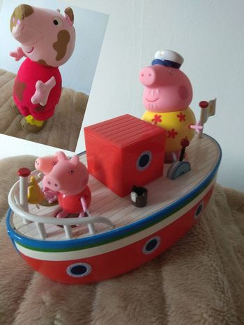 Jouet Peppa Pig bateau & figurines +Peluches tissu lavable