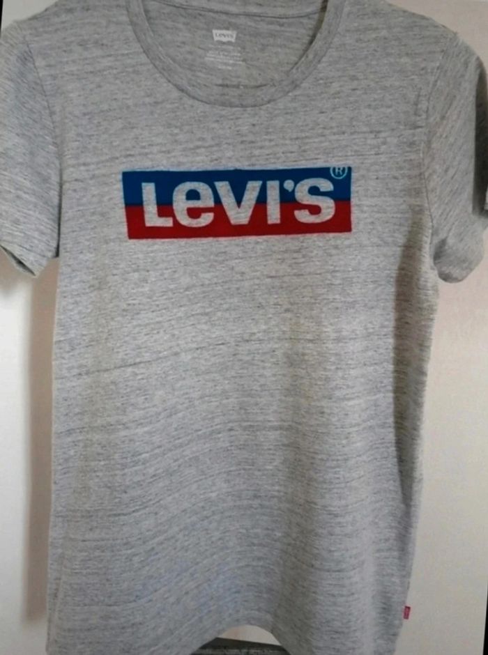 T-shirt gris Levi's taille S