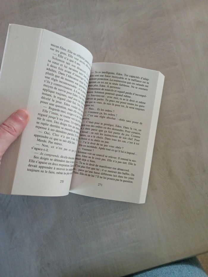 Me regarder quand je te parle - photo numéro 4