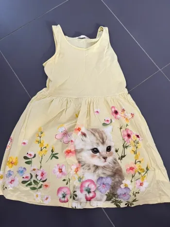 Robe chat h&m 6-8 ans en très bon état
