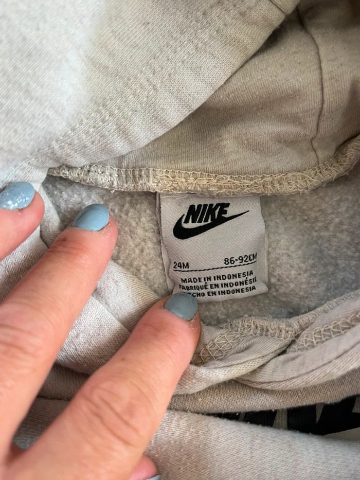 Pull sweat à capuche Nike taille 24 mois - photo numéro 5