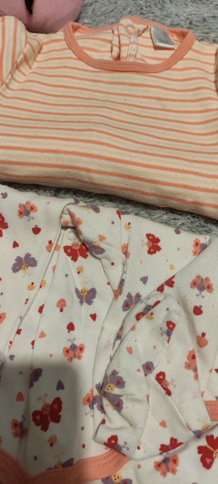 Pyjamas T9mois. - photo numéro 3