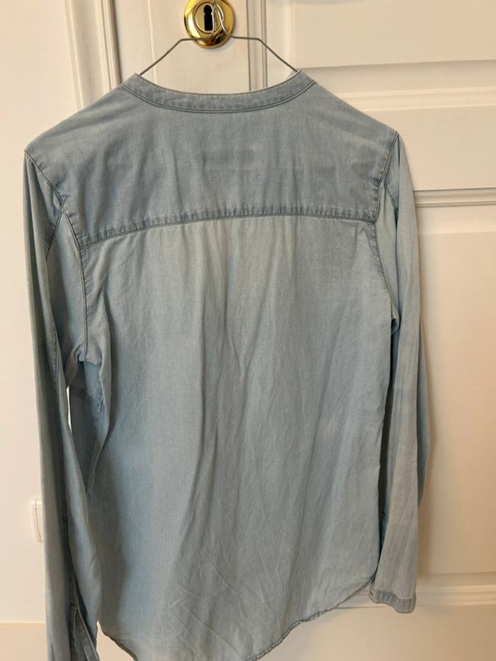 Chemise style jeans clair xs Zara basic - photo numéro 2