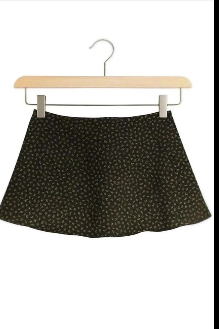 Jolie jupe droite taille haute taille 42 H&M neuve