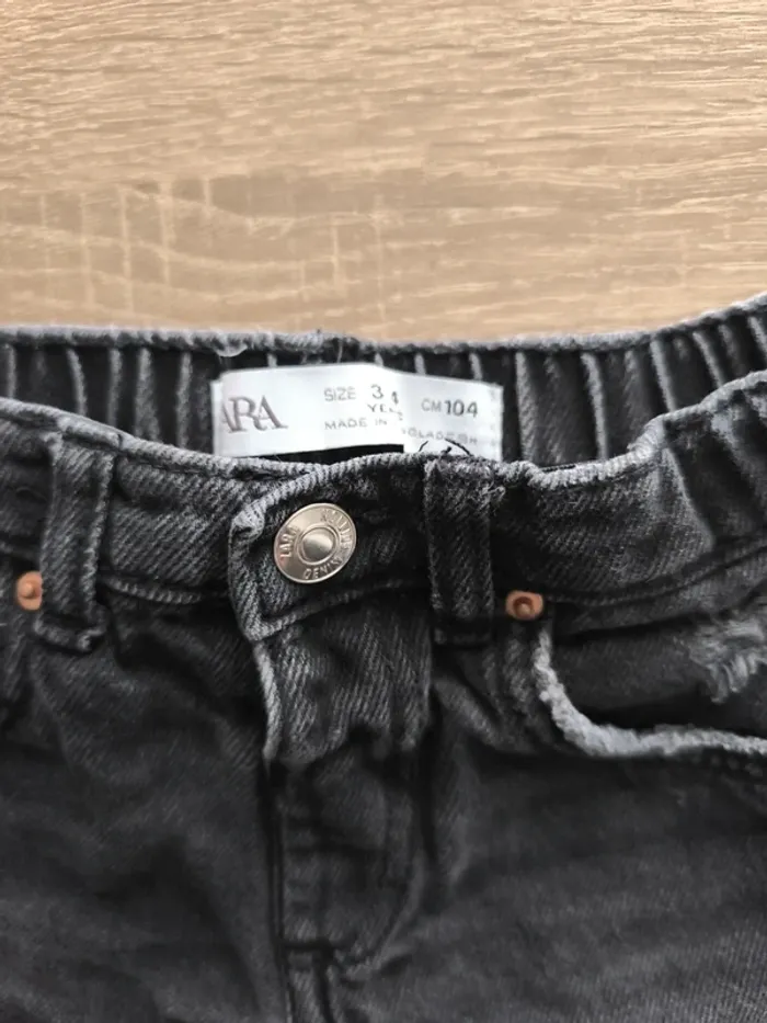 Short Zara 3-4 ans - photo numéro 2