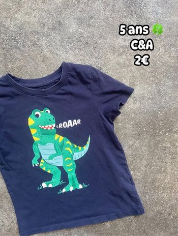 T-shirt 🍀 5 ans 🍀 C&A