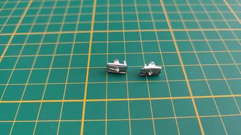 Lot x2 phares antibrouillard avant pièce miniature Bburago Burago Ferrari GTO 1962 1/18 1/18ème #C48