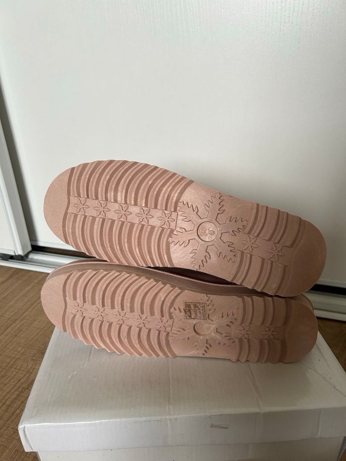 Bottines roses fourrées neuves pointure 40 - photo numéro 5