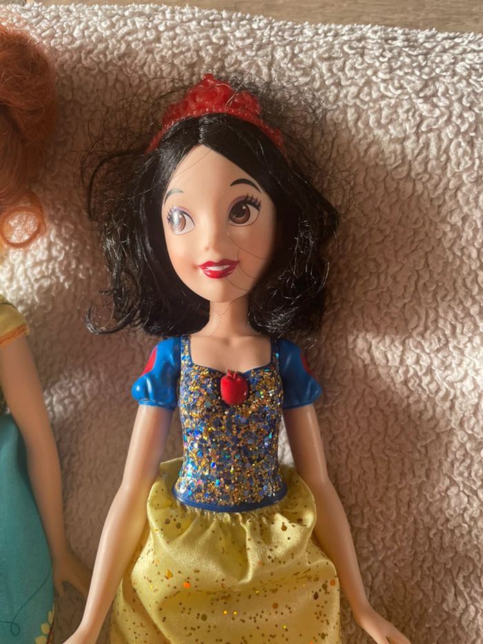 Deux poupées barbie Disney - photo numéro 3