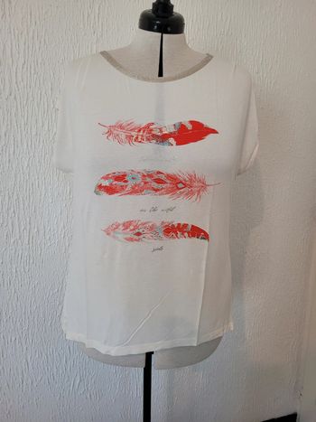 T-shirt plume