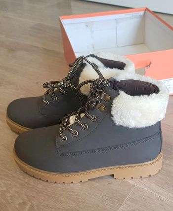 Bottines à lacets taille 36 - neuves