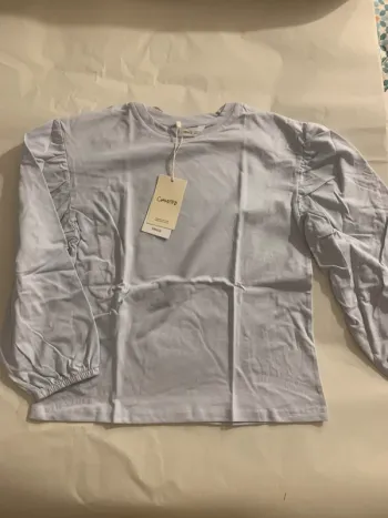 Mango t-shirt manche longue T 9/10 ans