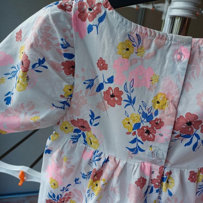 Jolie Robe H&M à fleurs 3 ans. - photo numéro 9