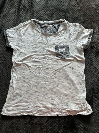Chemise taille 8 ans de la marque Deeluxe.