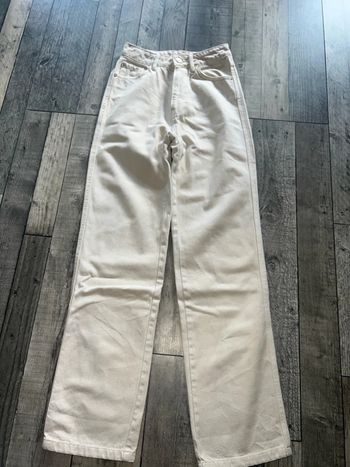 Jolie Jeans taille haute