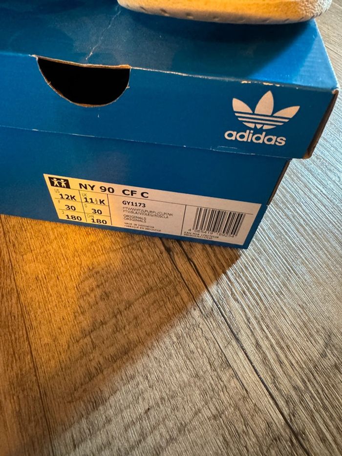 Basket adidas 30 - photo numéro 4