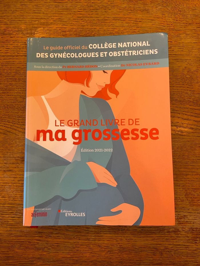 Le grand livre de ma grossesse