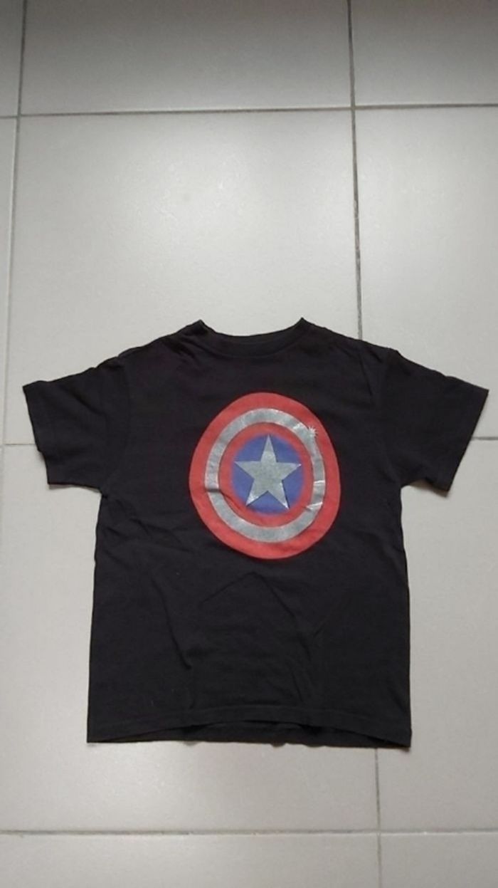 Tshirt manche courte Captain América 6-7 ans