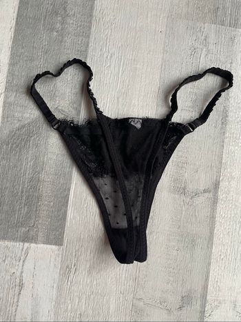 String  dentelle noir