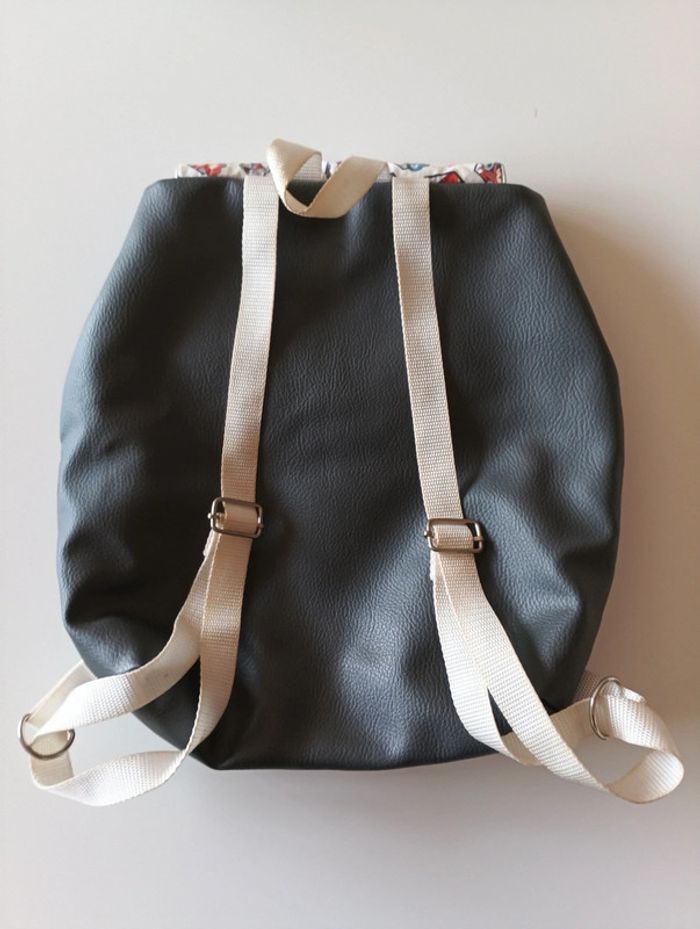 Sac a dos Marvel - photo numéro 2