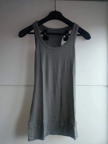 Débardeur gris femme 34/36 très bon état