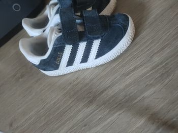 Adidas taille 22