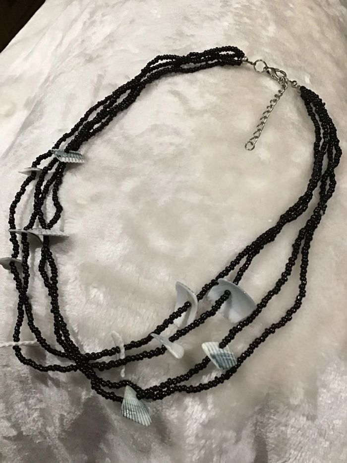 Joli collier quatre rangs - photo numéro 2