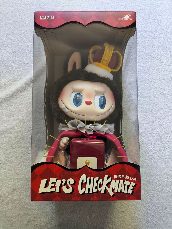 Pop Mart Labubu The Monsters Let's Checkmate KING Series Vinyl