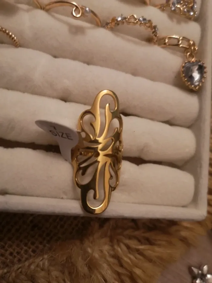Bague dorée taille 8