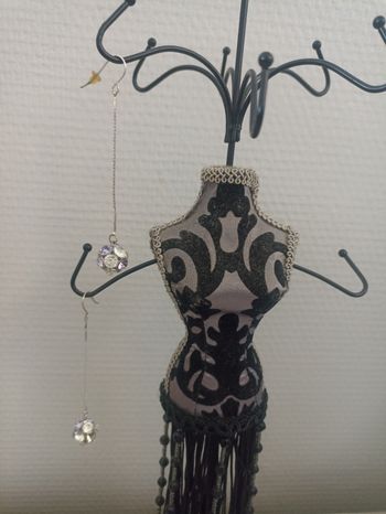 Boucles d'oreilles pendantes fantaisie 