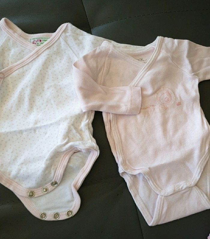 Lot 14 bodys naissance et 1 mois et 2 bonnets naissance - photo numéro 5
