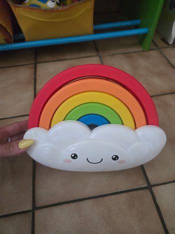 Jouet bébé arc en ciel