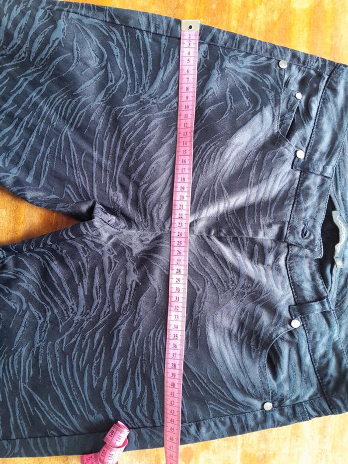 Tres joli pantalon voodoo - photo numéro 7